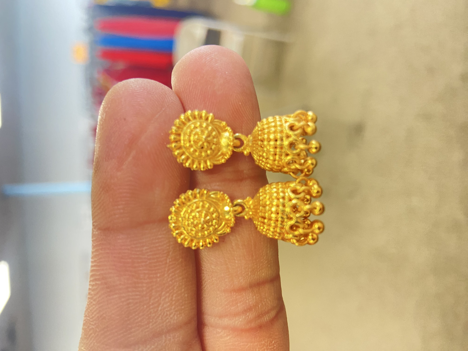 Gold Plated Earring small pinJada $2 of one pair