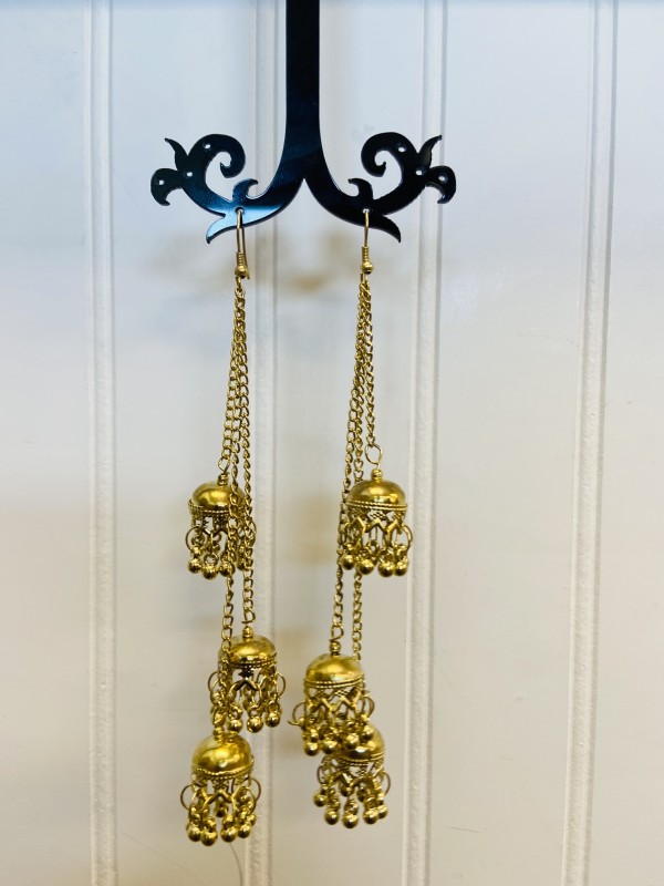 Ethnic/western fashionable earring for ladies