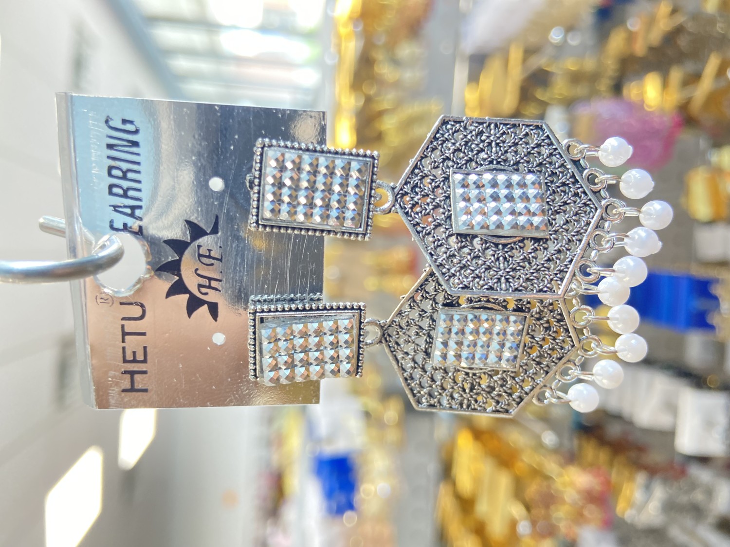 Ethnic/western fashionable earring for ladies